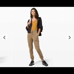 Lululemon Dance Studio Jogger size 6
